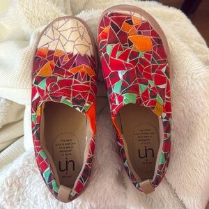 UIN shoes women’s 6.5